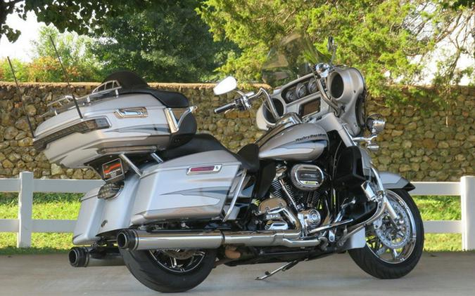 2017 Harley-Davidson FLHTKSE - CVO Limited