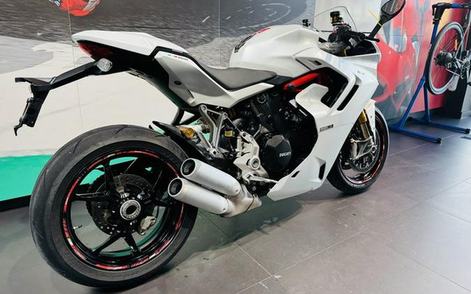 2023 Ducati Supersport 950 S Arctic White