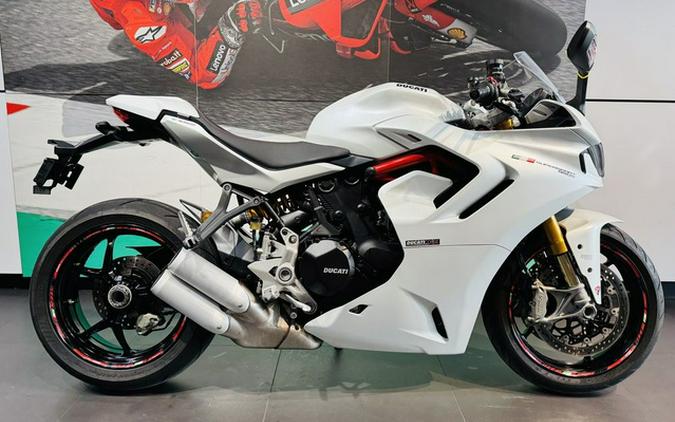2023 Ducati Supersport 950 S Arctic White