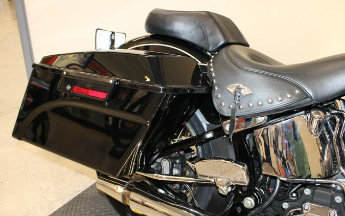 Used 2011 Harley-Davidson Heritage Softail Classic FLSTC Motorcycle For Sale In Miami, Florida