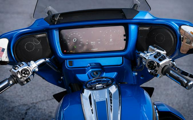 Harley-Davidson® CVO Street Glide Limited 2026 FLHXLSE 0034608041 ELECTRIC COAST W/ PINSTRIPE