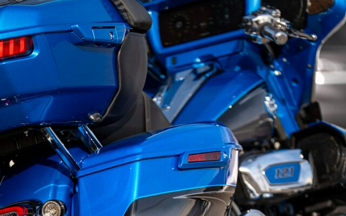 Harley-Davidson® CVO Street Glide Limited 2026 FLHXLSE 0034608041 ELECTRIC COAST W/ PINSTRIPE