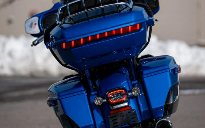 Harley-Davidson® CVO Street Glide Limited 2026 FLHXLSE 0034608041 ELECTRIC COAST W/ PINSTRIPE