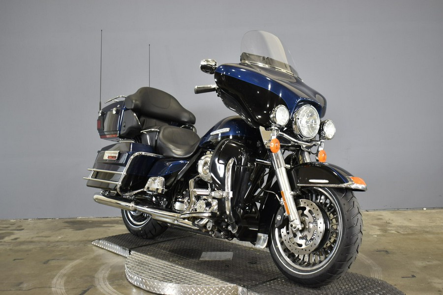 2012 Harley-Davidson Electra Glide Ultra Limited Big Blue Pearl