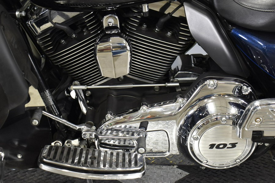 2012 Harley-Davidson Electra Glide Ultra Limited Big Blue Pearl