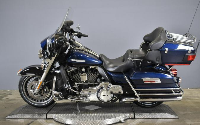 2012 Harley-Davidson Electra Glide Ultra Limited Big Blue Pearl