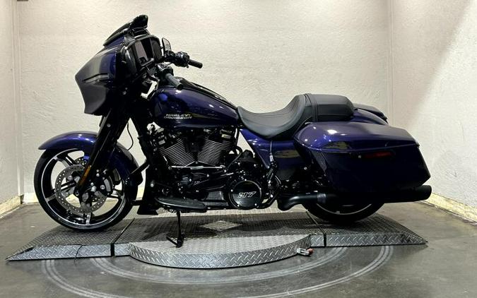 2026 Harley-Davidson® Street Glide® PURPLE ABYSS