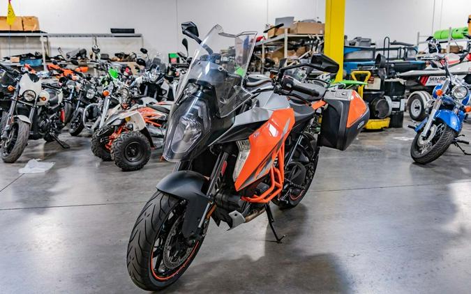 2017 KTM 1290 Super Duke GT