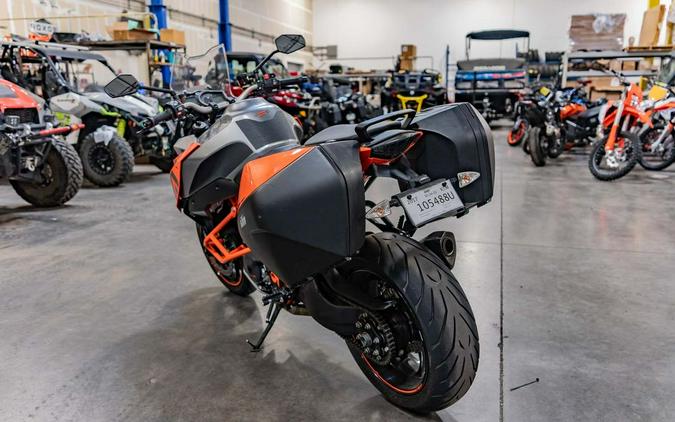 2017 KTM 1290 Super Duke GT