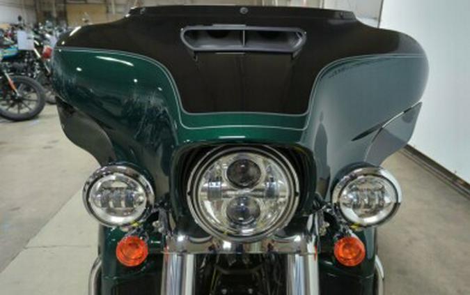 2024 Harley-Davidson Tri Glide Ultra Alpine Green / Vivid Black