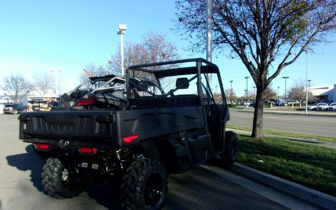 2024 Can-Am® Defender PRO DPS HD10