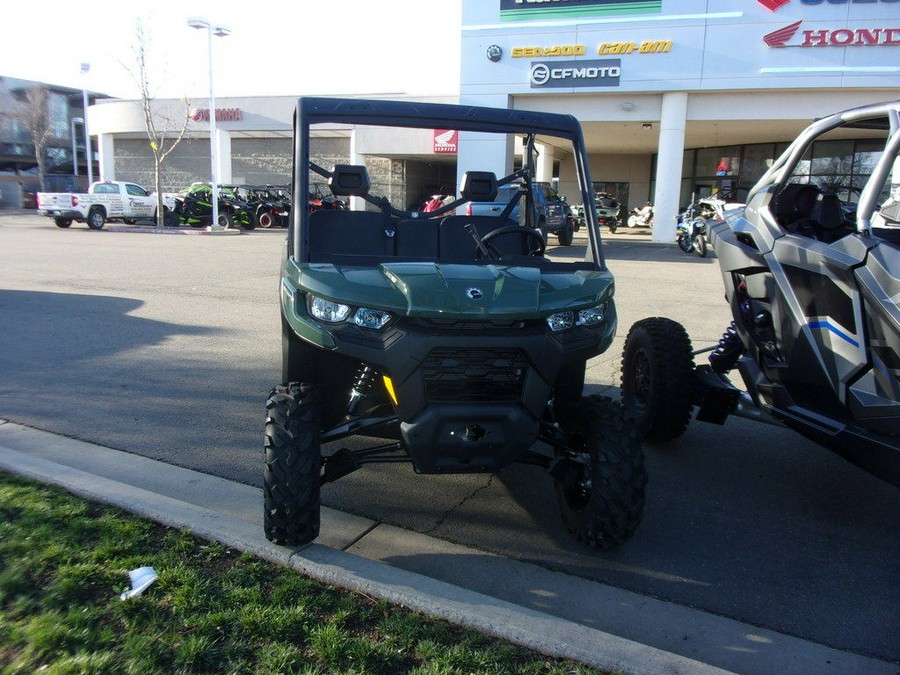 2024 Can-Am® Defender PRO DPS HD10