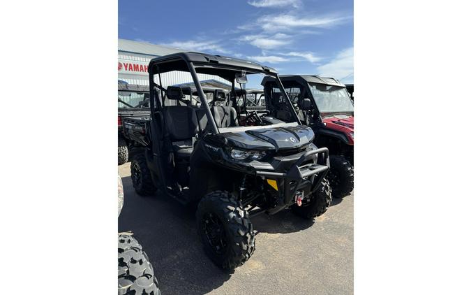 2025 Can-Am SSV DEF XT 64 HD10 BK 25 XT HD10