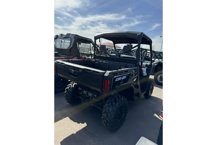 2025 Can-Am SSV DEF XT 64 HD10 BK 25 XT HD10