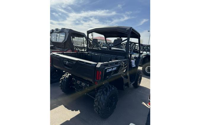 2025 Can-Am SSV DEF XT 64 HD10 BK 25 XT HD10