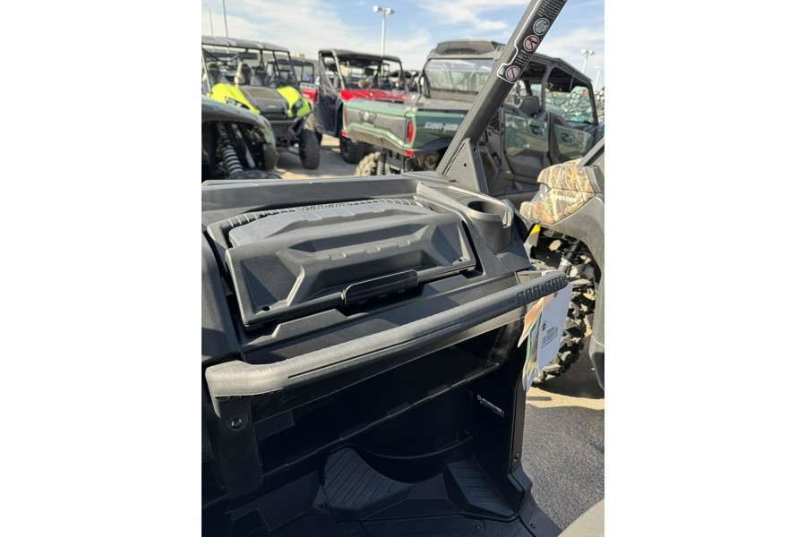 2025 Can-Am SSV DEF XT 64 HD10 BK 25 XT HD10