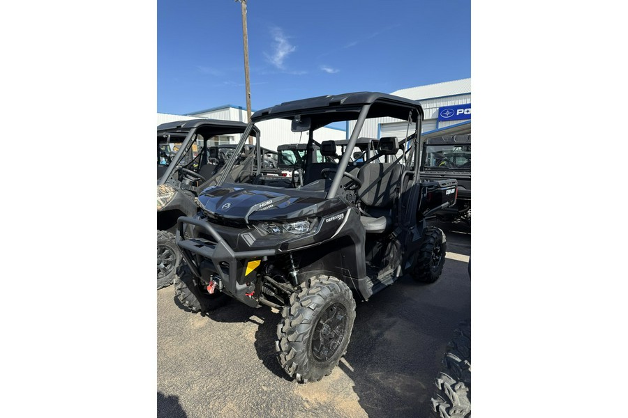 2025 Can-Am SSV DEF XT 64 HD10 BK 25 XT HD10