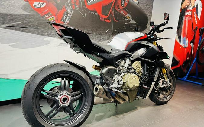 2022 Ducati Streetfighter V4 SP Winter Test