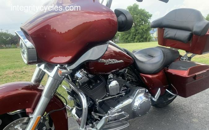 2010 Harley-Davidson® FLHX - Street Glide®