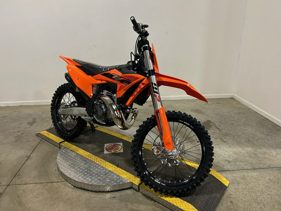 2025 KTM SX 300