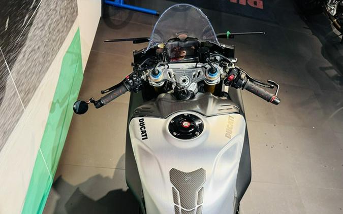 2022 Ducati Panigale V4 SP Winter Test Livery