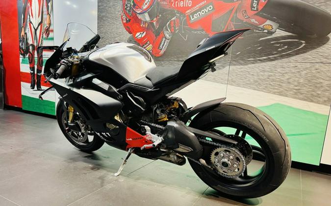 2022 Ducati Panigale V4 SP Winter Test Livery