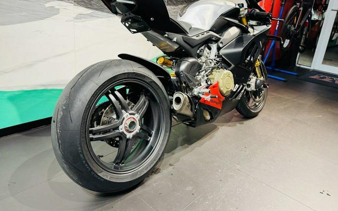 2022 Ducati Panigale V4 SP Winter Test Livery