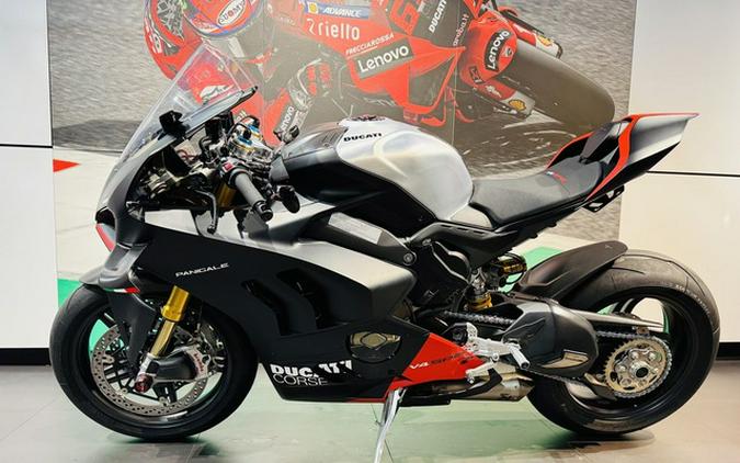 2022 Ducati Panigale V4 SP Winter Test Livery