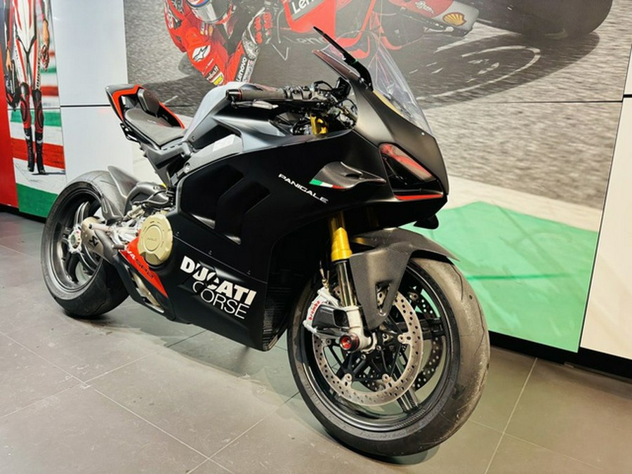 2023 Ducati Panigale V4 SP Winter Test Livery