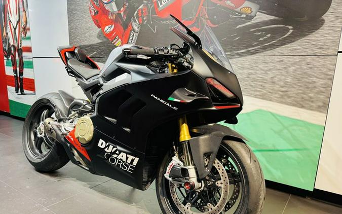 2022 Ducati Panigale V4 SP Winter Test Livery