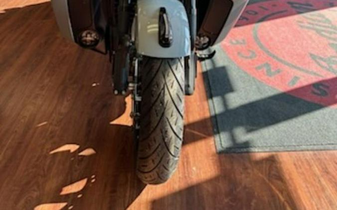 2025 Indian Motorcycle® Roadmaster® PowerPlus Dark Horse® 112 Storm Gray