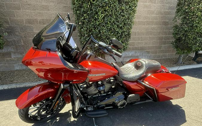 FLTRXS 2018 Road Glide® Special