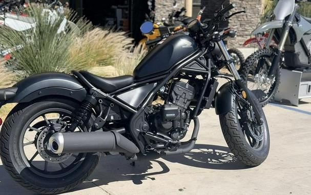 2026 Honda® Rebel 300 E-Clutch