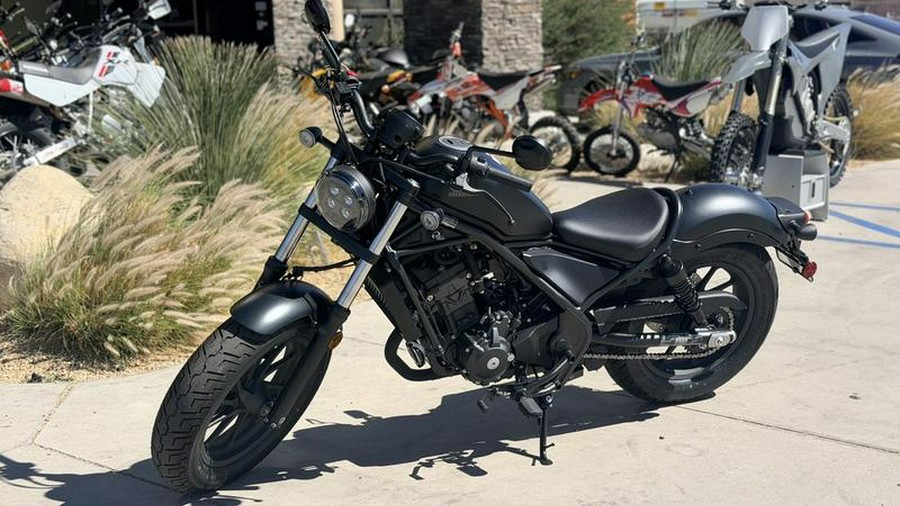 2026 Honda® Rebel 300 E-Clutch