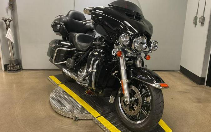 2017 Harley-Davidson® FLHTK - Ultra Limited