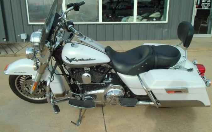 2009 Harley-Davidson® FLHR - Road King®