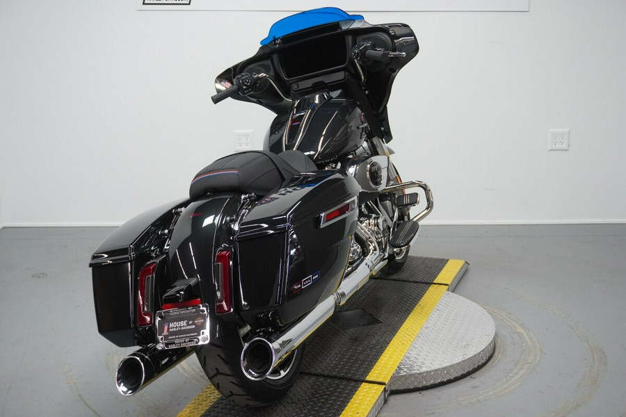 2026 Harley-Davidson® Street Glide® Midnight Ember Chrome Trim