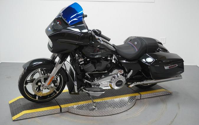 2026 Harley-Davidson® Street Glide® Midnight Ember Chrome Trim