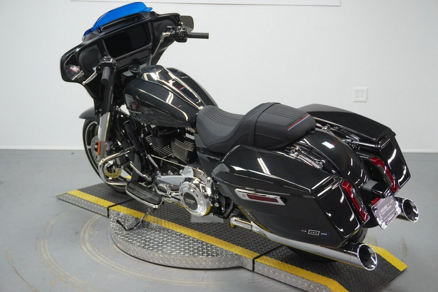 2026 Harley-Davidson® Street Glide® Midnight Ember Chrome Trim
