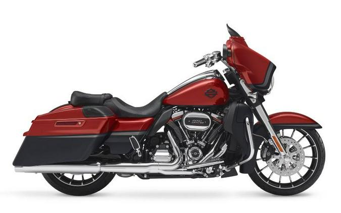 2018 Harley-Davidson® FLHXSE - CVO™ Street Glide®