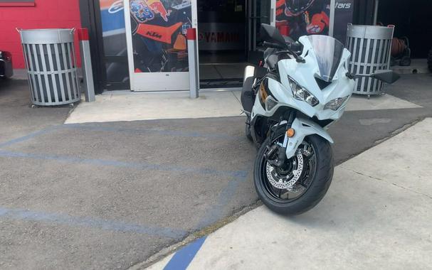 2026 Kawasaki NINJA ZX-4RR ABS