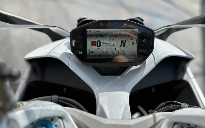 2024 Ducati Supersport 950 S White Stripe