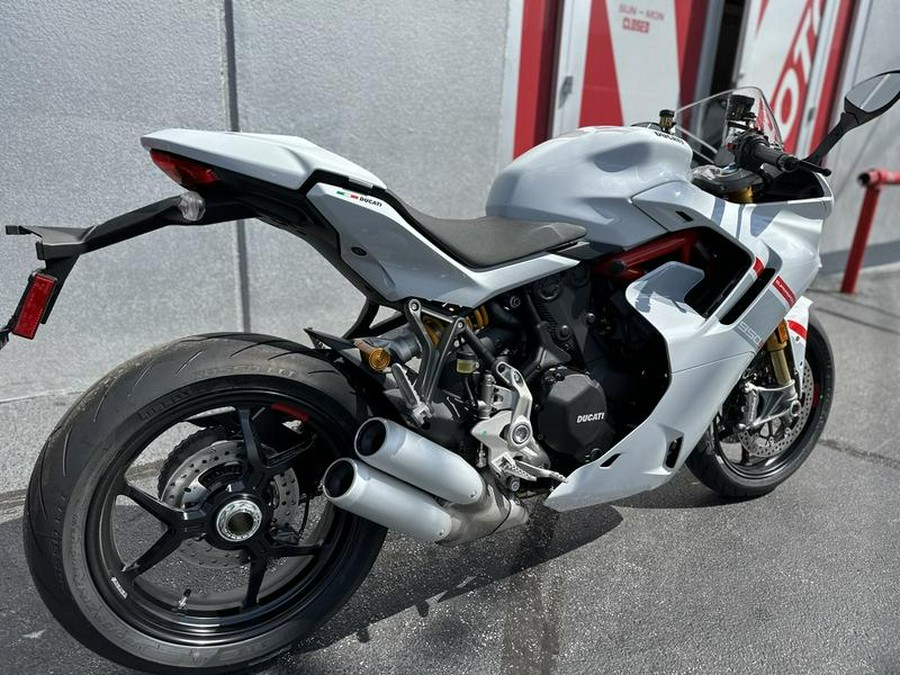 2024 Ducati Supersport 950 S White Stripe