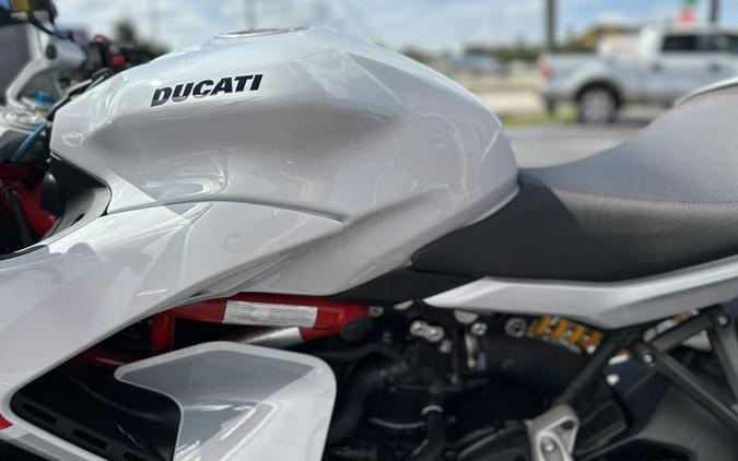 2024 Ducati Supersport 950 S White Stripe