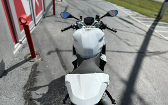 2024 Ducati Supersport 950 S White Stripe