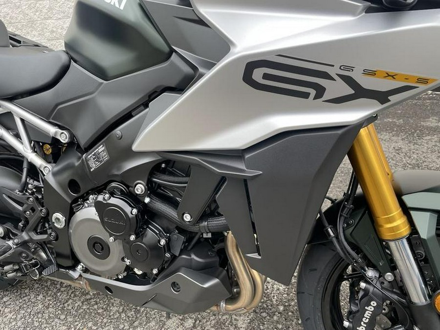 2024 Suzuki GSX-S1000GX Plus