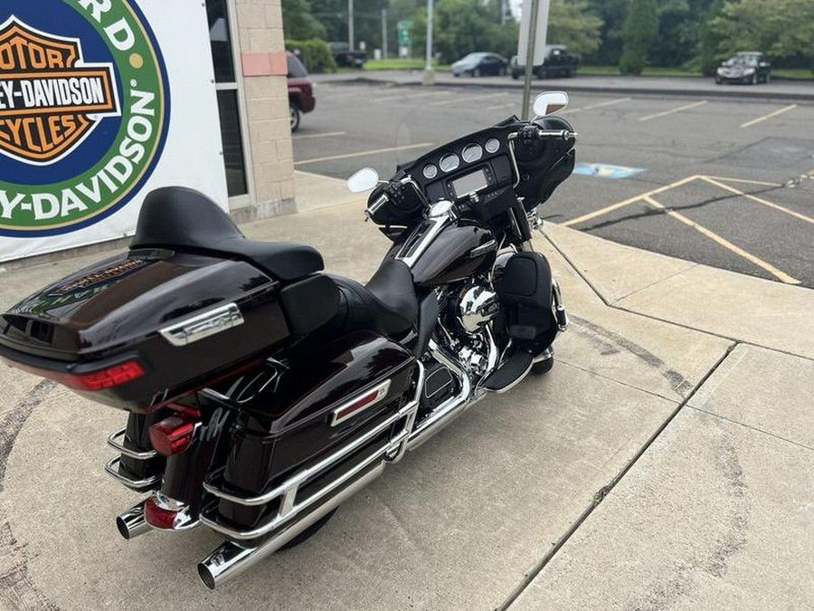 2014 Harley-Davidson® FLHTCU - Electra Glide® Ultra Classic®