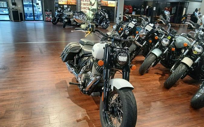 2022 Indian Super Chief ABS Pearl White