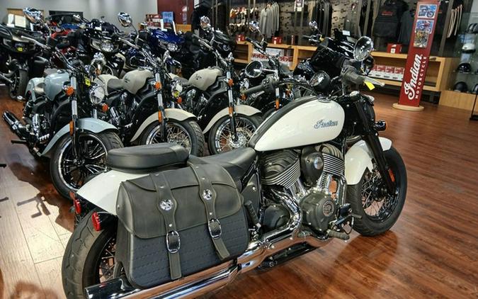 2022 Indian Super Chief ABS Pearl White