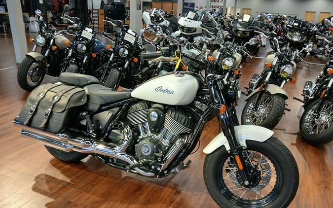 2022 Indian Super Chief ABS Pearl White